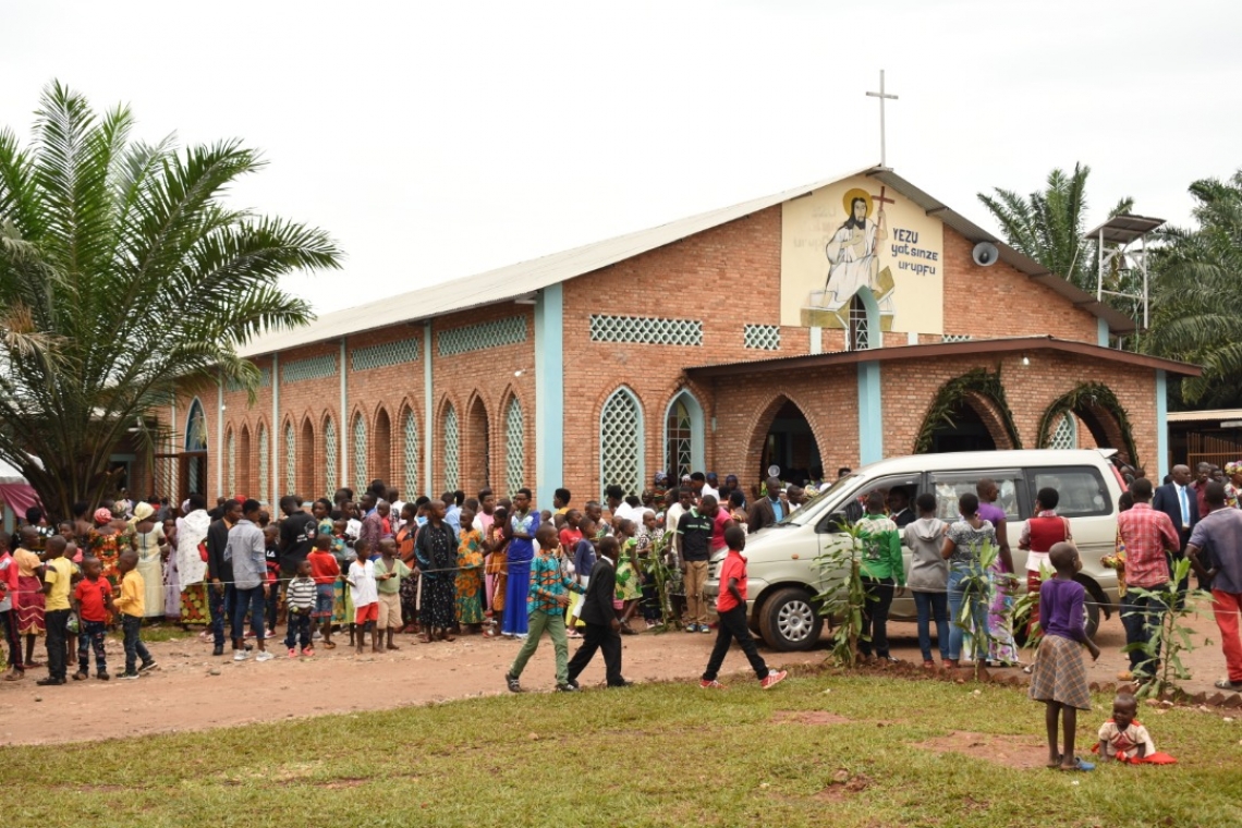  LA PAROISSE SAINT FRANCOIS D’ASSISE DE KIVOGA-TENGA ENFIN CANONIQUEMENT ERIGEE