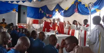 CELEBRATION DU SACREMENT DE CONFIRMATION A LA POLICE NATIONALE DE BURURI