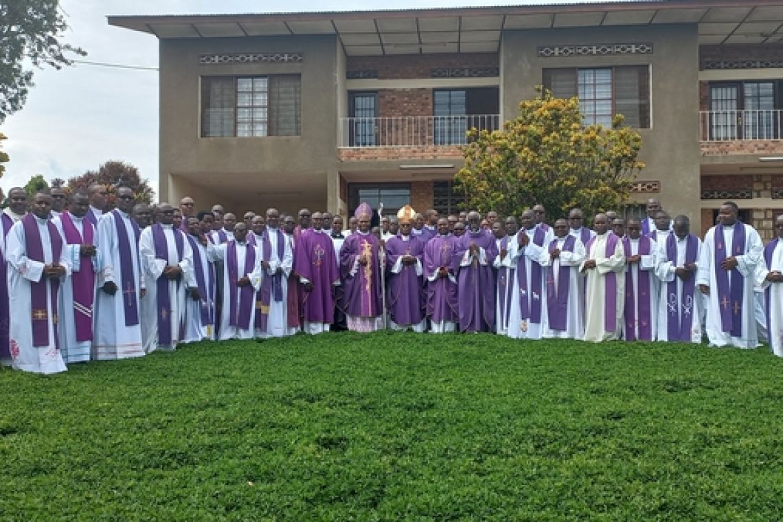 LE DIOCESE DE BUBANZA DANS LA JOIE D’ACCUEILLIR LE NONCE APOSTOLIQUE AU BURUNDI