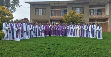 LE DIOCESE DE BUBANZA DANS LA JOIE D’ACCUEILLIR LE NONCE APOSTOLIQUE AU BURUNDI