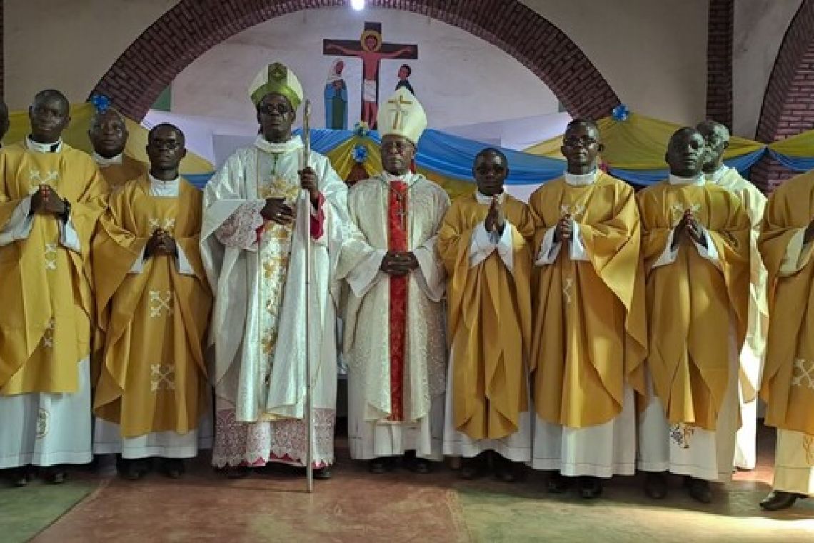 ORDINATIONS ET COLLATION DES MINISTERES A MABAYI 