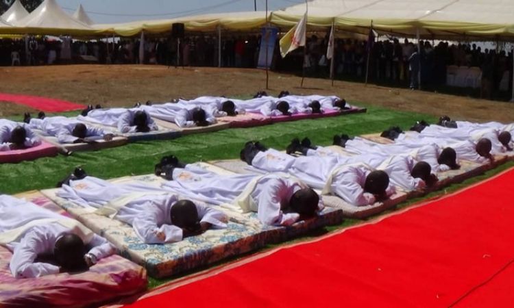 ORDINATIONS SACERDOTALE ET DIACONALE A KAGANZA DU DIOCESE DE BURURI