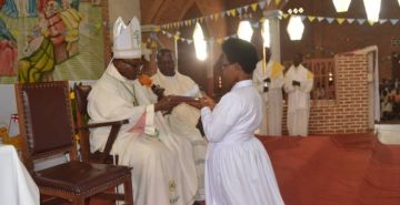 CONSECRATION DES VIERGES A LA CATHEDRALE DU DIOCESE DE RUYIGI