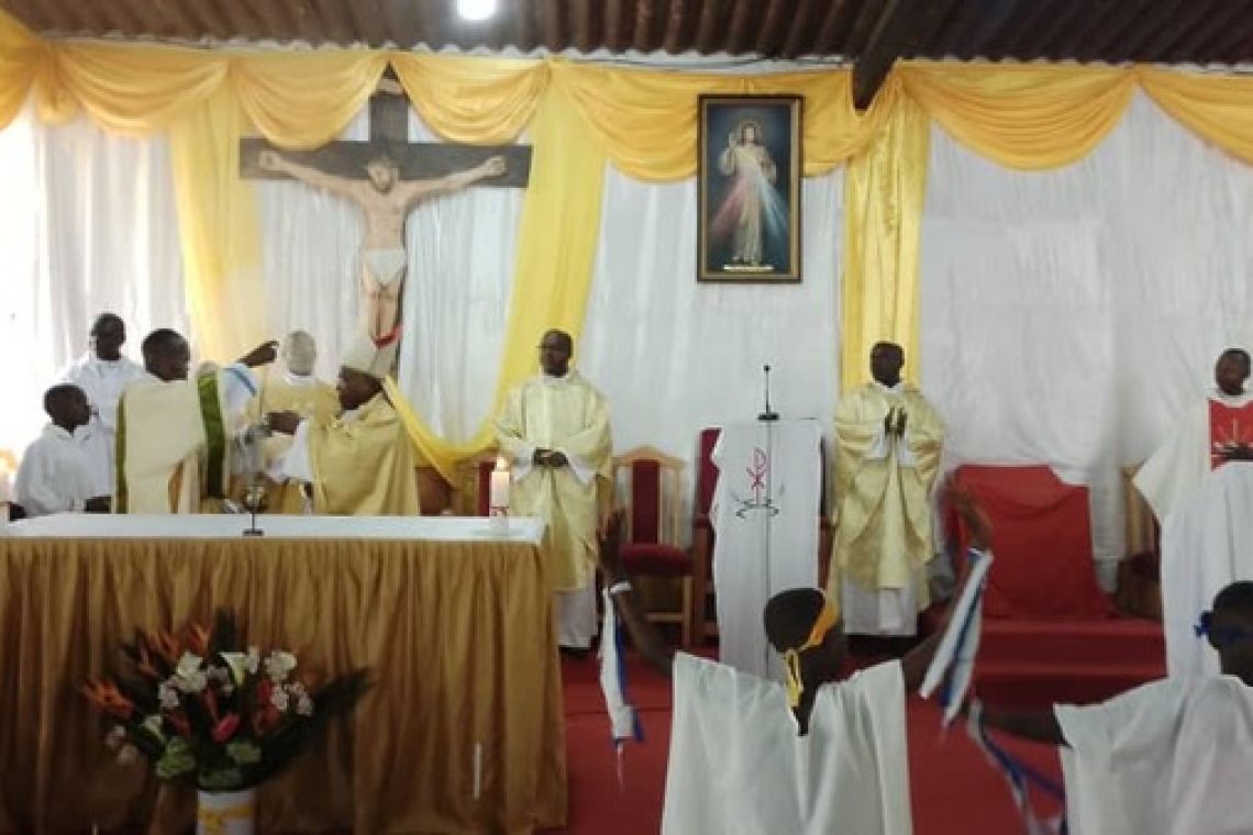 CELEBRATION DU JUBILE D’ARGENT SACERDOTAL A BUBANZA