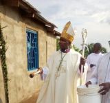 BENEDICTION DE L’EGLISE SUCCURSALE MUKUBANO DE LA PAROISSE MUYANGE