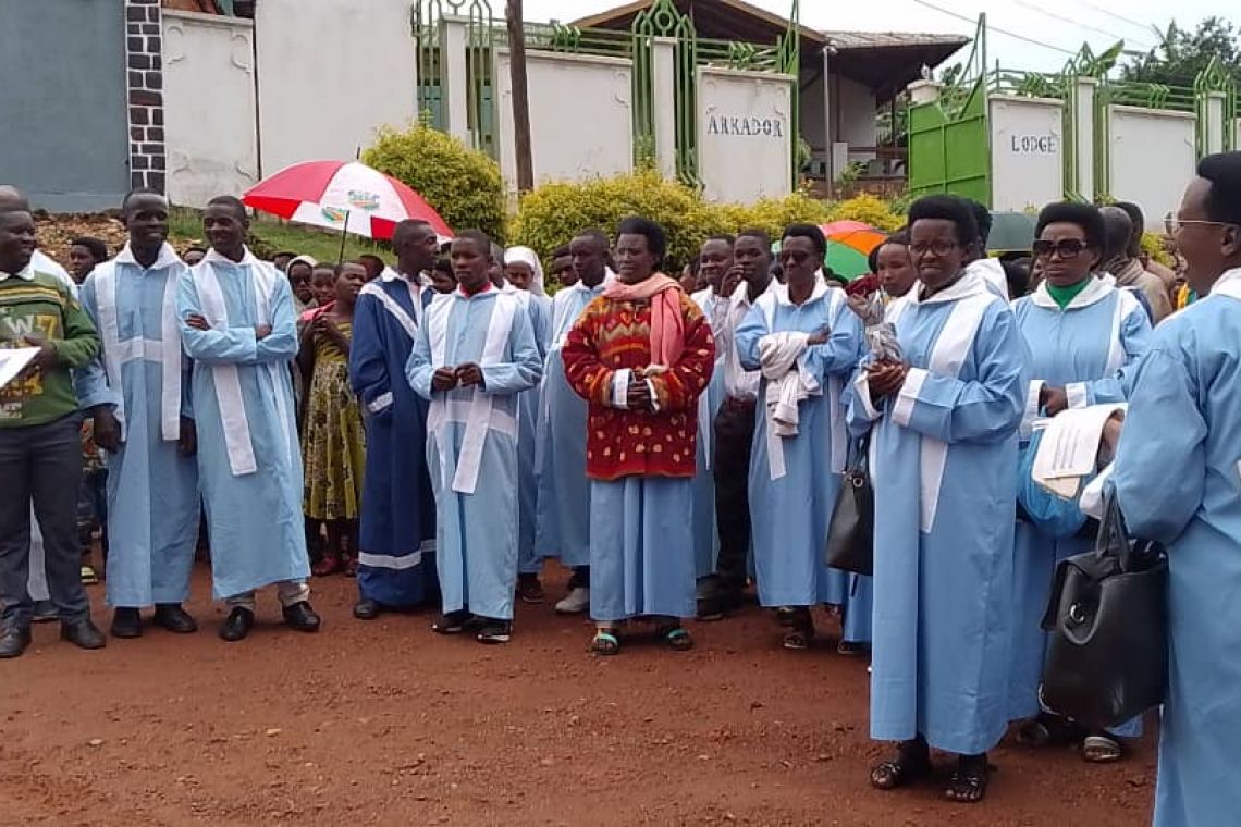 CATHEDRALE CATHOLIQUE DE RUTANA :   PRIERE OECUMENIQUE