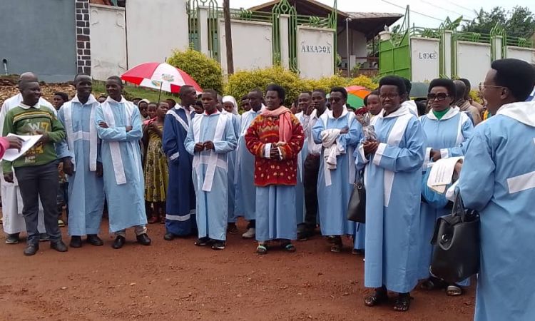 CATHEDRALE CATHOLIQUE DE RUTANA :   PRIERE OECUMENIQUE