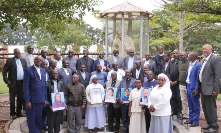 REUNION ORDINAIRE DES DIFFERENTS RESPONSABLES DES ŒUVRES PONTIFICALES MISSIONNAIRES