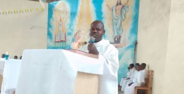 CELEBRATION DU SAINT SACREMENT A KIGUHU