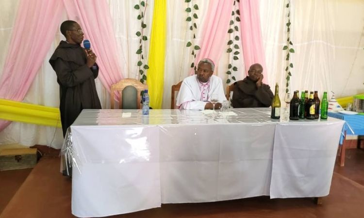 MUSONGATI : SOUS L’OMBRE DE NOTRE DAME DU MONT CARMEL