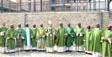Le Cardinal Pietro Parolin encourage les Evêques burundais dans leur pastorale de la réconciliation