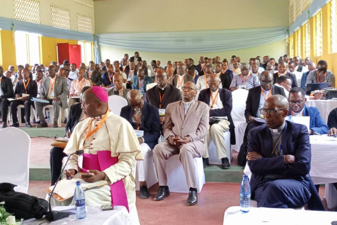  CONGRÈS NATIONAL SUR LE SACERDOCE DANS L'ÉGLISE AU BURUNDI : INTERPELLATION DES PRETRES