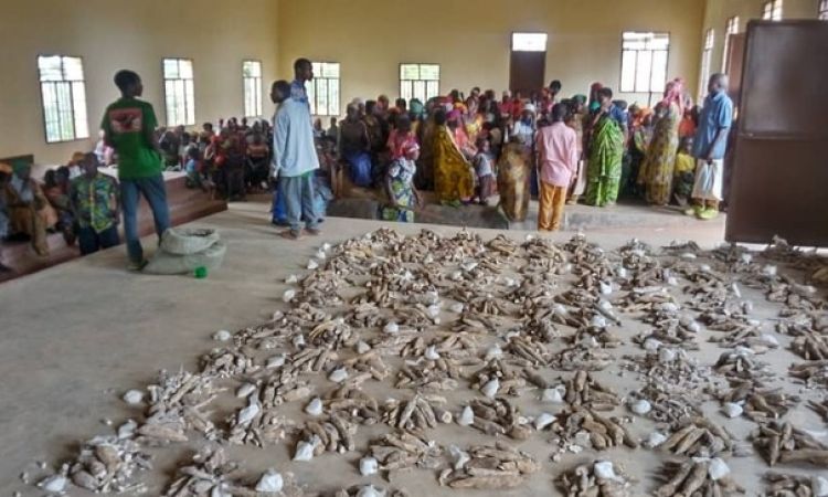 CELEBRATION DE LA JOURNEE INTERNATIONALE DES PAUVRES DANS LA PAROISSE MUKUNGU