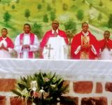 LES CHORISTES DE LA PAROISSE NYANTAKARA ONT BIEN CELEBRE LEUR PATRONNE SAINTE CECILE