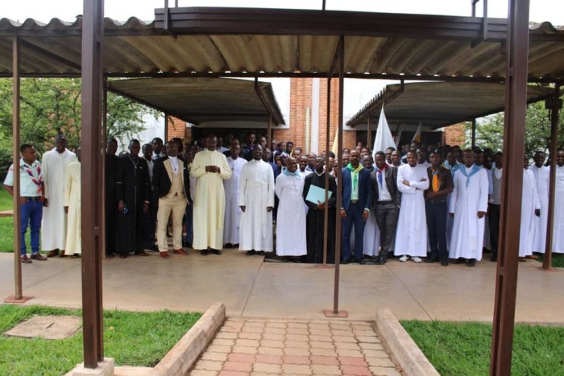  GRAND SEMINAIRE SAINT JEAN PAUL II DE GITEGA: LANCEMENT DES MOUVEMENTS D’ACTION CATHOLIQUE (M. A. C) ET GROUPES DE SPIRITUALITE (G. S.)