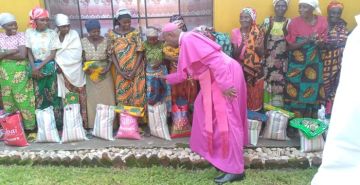 CELEBRATION DE LA JOURNEE MONDIALE DES PAUVRES DANS LA PAROISSE MINAGO