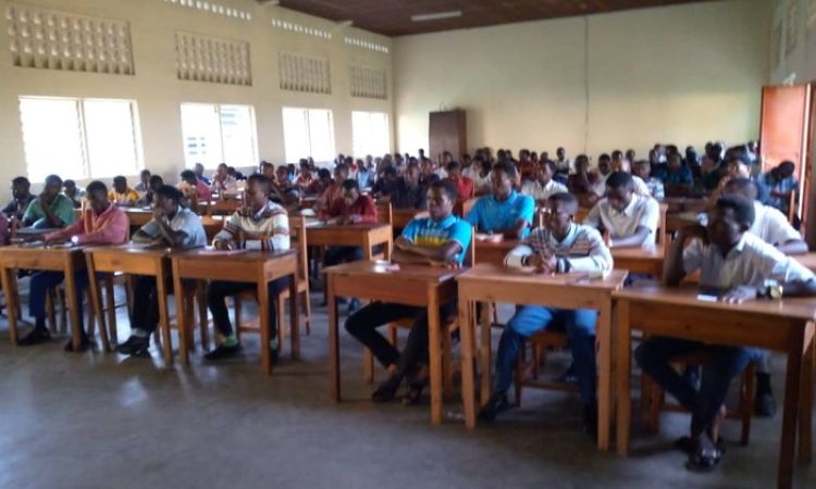 CELEBRATION DU JUBILE DU SACERDOCE AU GRAND SEMINAIRE DE BUJUMBURA
