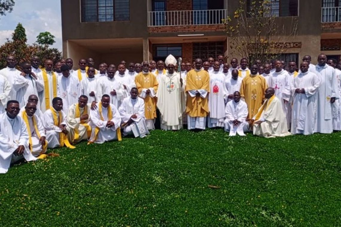 BUBANZA : CELEBRATION DU CENTENAIRE DU SACERDOCE AU BURUNDI ET OUVERTURE DE L’ANNEE PASTORALE