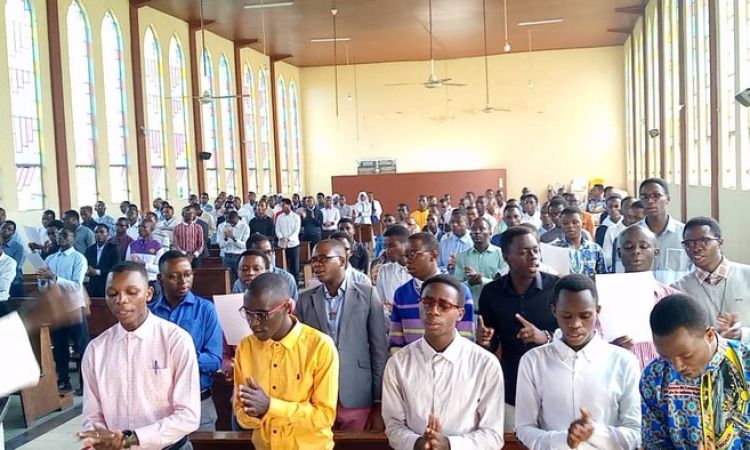 CELEBRATION SOLENNELLE DE L'IMMACULEE CONCEPTION AU GRAND SEMINAIRE DE BUJUMBURA.