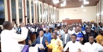 BUJUMBURA: PROXIMITE PASTORALE DE MONSEIGNEUR BONAVENTURE NAHIMANA