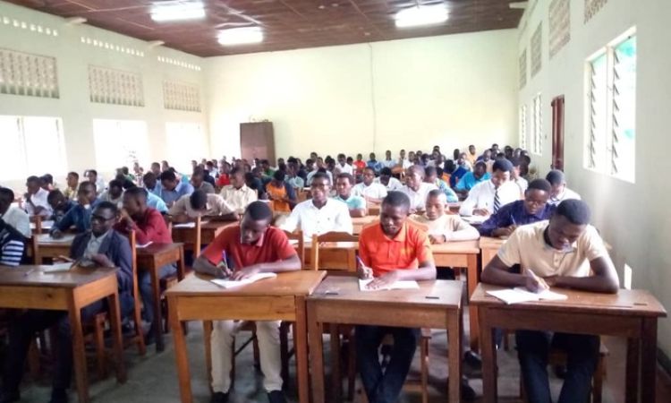 GRAND SEMINAIRE DE BUJUMBURA :   RECOLLECTION  SUR LES BIENFAITS DU  SILENCE           