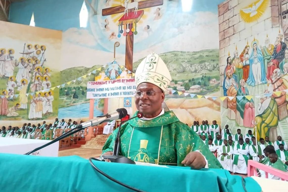 LA PROXIMITE DU SAINT PERE AU DIOCESE DE RUYIGI VIA LE NONCE APOSTOLIQUE AU BURUNDI