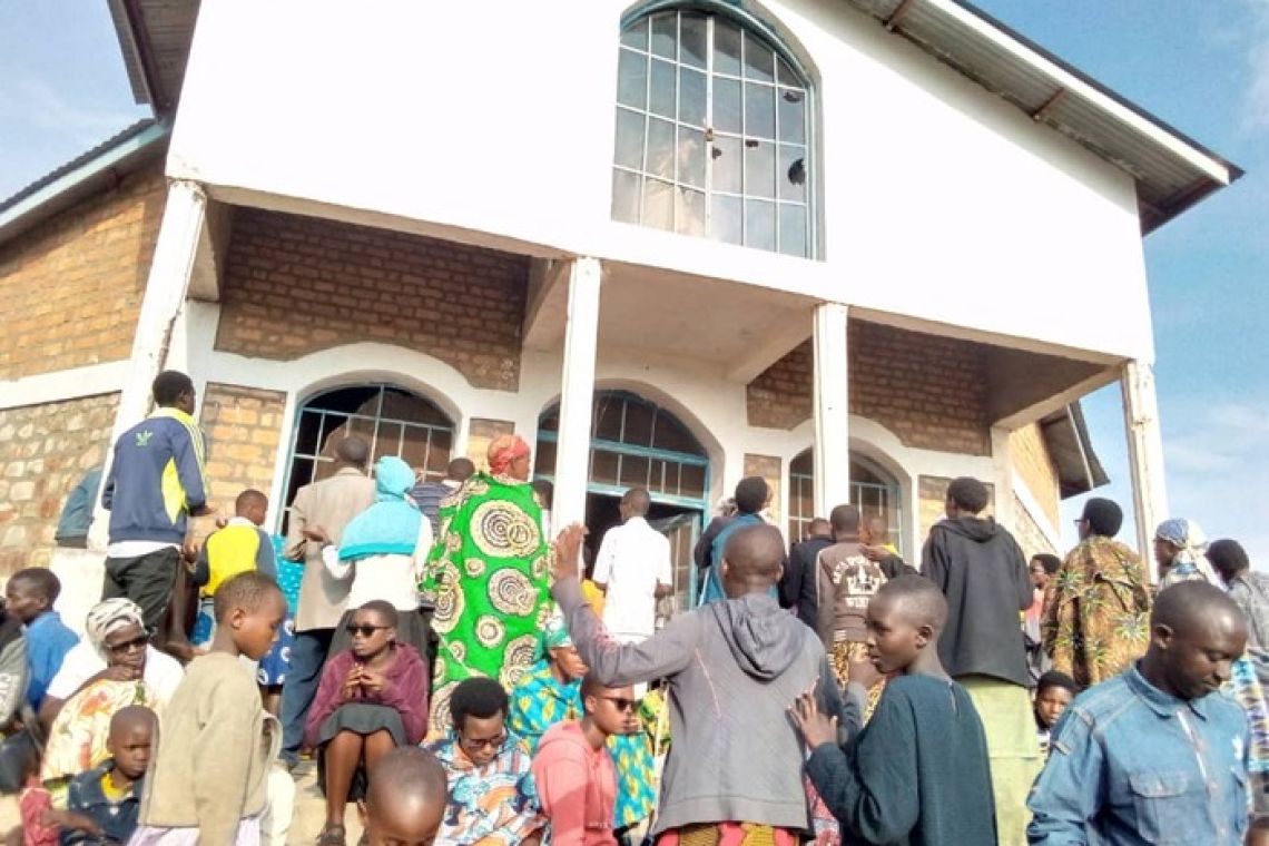 RETOUR DE LA CROIX DIOCÉSAINE AU SANCTUAIRE MARIAL DU DIOCÈSE RUTANA