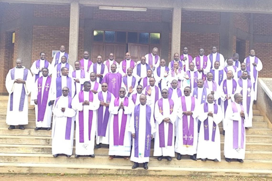 RUYIGI : «VOUS SEREZ PARFAITS COMME VOTRE PERE CELESTE EST PARFAIT» (Mt. 5,48)