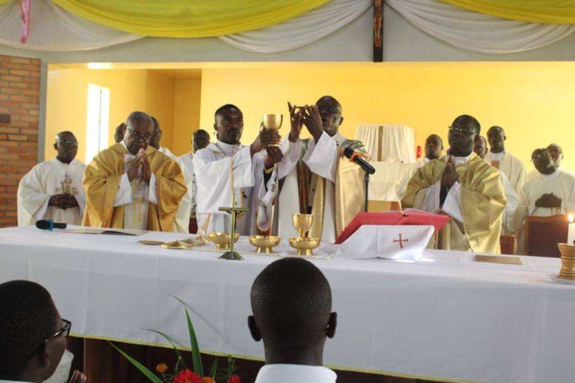 CERCLE SAINT PAUL SOUFFLE  SA 75 è BOUGIE D’EXISTENCE