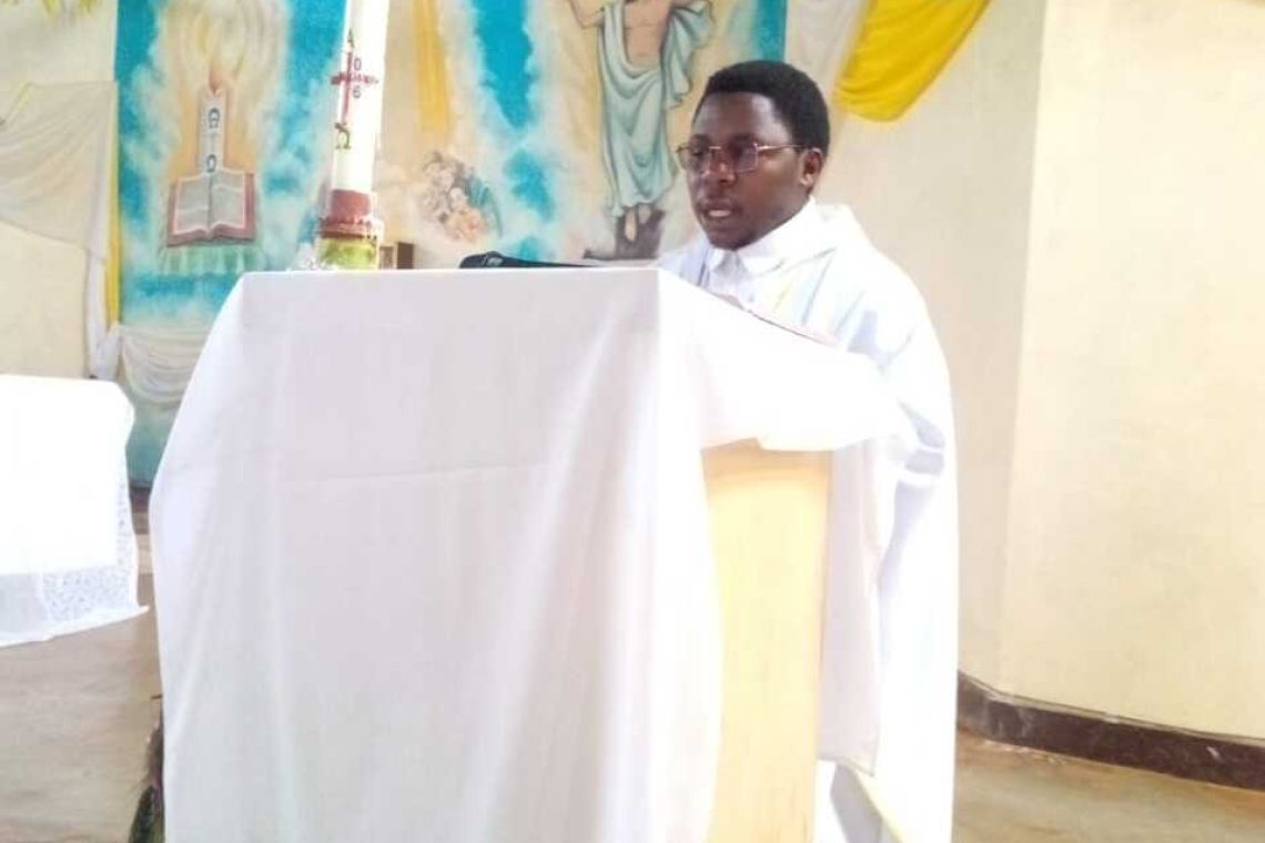 KIGUHU EN PRIERE POUR LES VOCATIONS