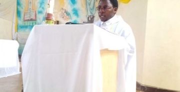 KIGUHU EN PRIERE POUR LES VOCATIONS