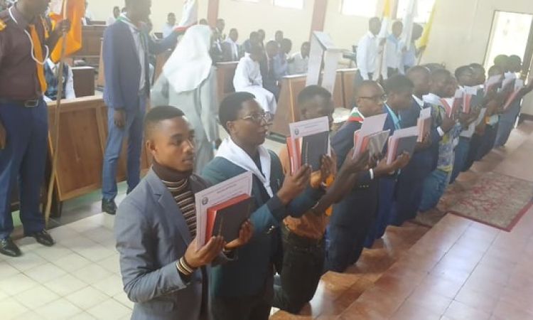 CLOTURE DES ACTIVITES DES  M.A.C. ET DES G.S. AU GRAND SEMINAIRE DE BUJUMBURA