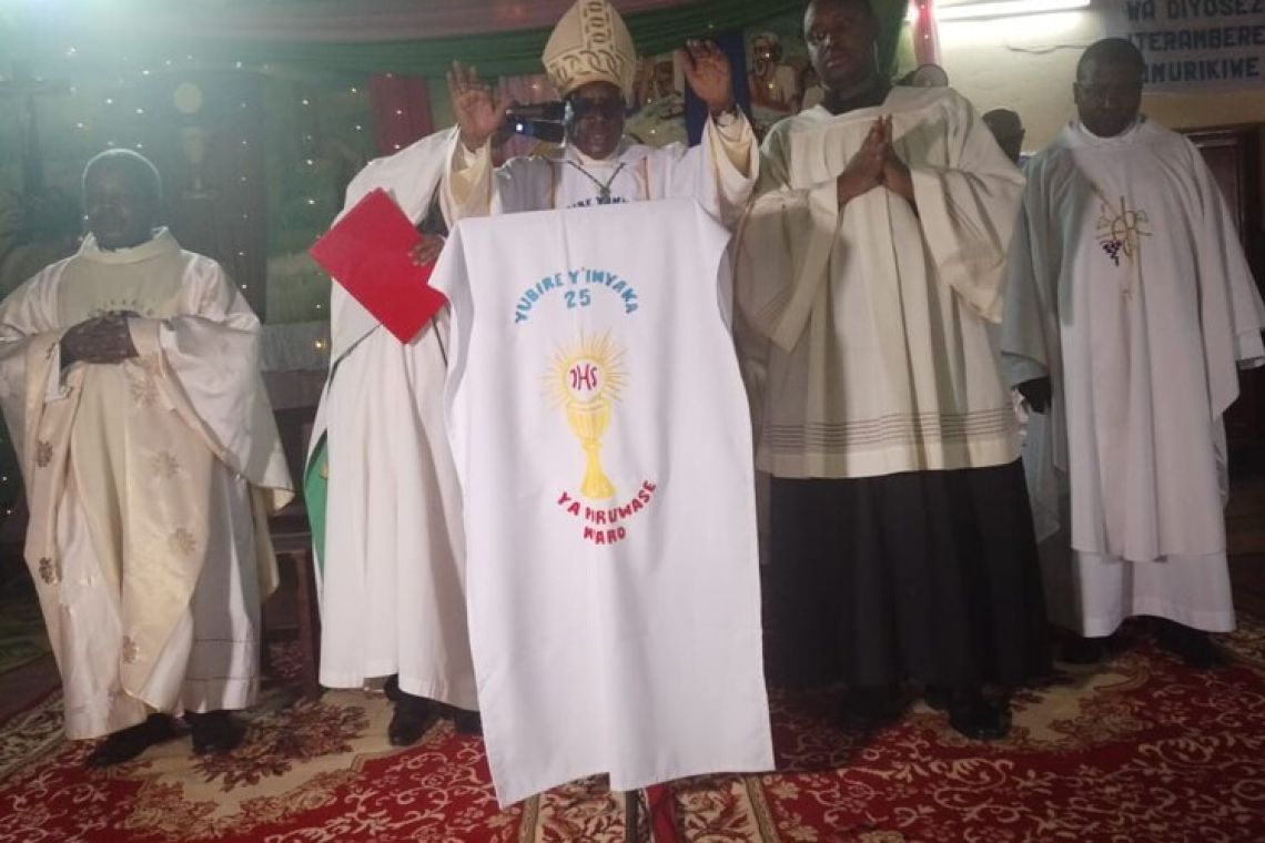 LA PAROISSE SAINT LEONIDAS DE MWARO A BIEN CELEBRE SON JUBILE D’ARGENT