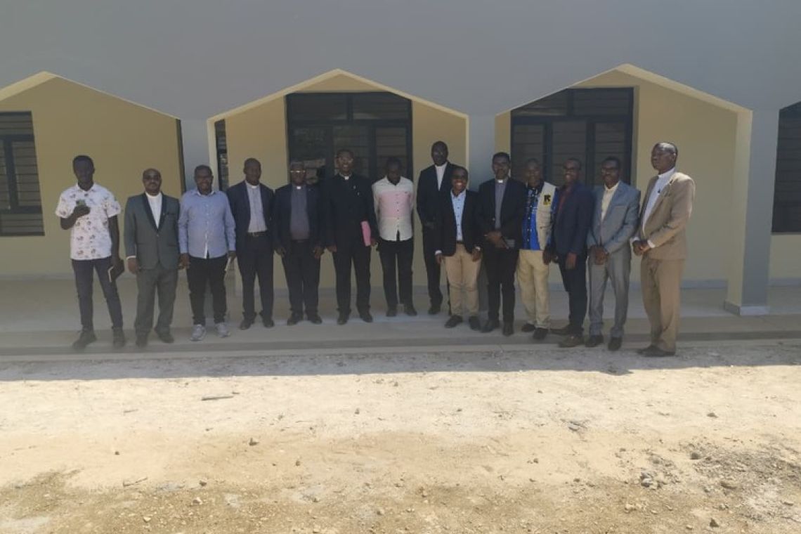 LES BATIMENTS DU GRAND SEMINAIRE MGR MICHAEL AIDAN COURTNEY DE MARAMVYA RECEPTIONNES
