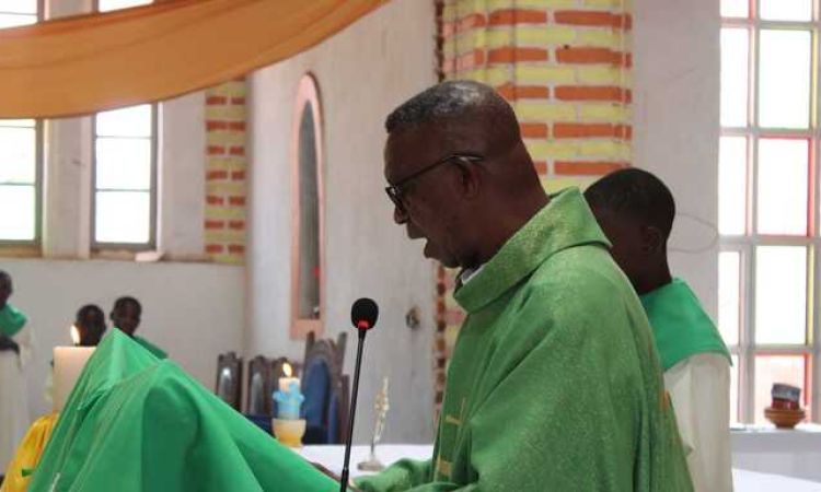 ENFIN, L’EEGLISE PAROISSIALE DE GITONGO EST REHABILITEE