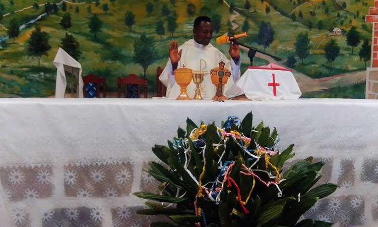 LES FIDELES DE LA PAROISSE NYANTAKARA ONT CELEBRE AVEC JOIE LA JOURNEE MONDIALE POUR LES MISSIONS